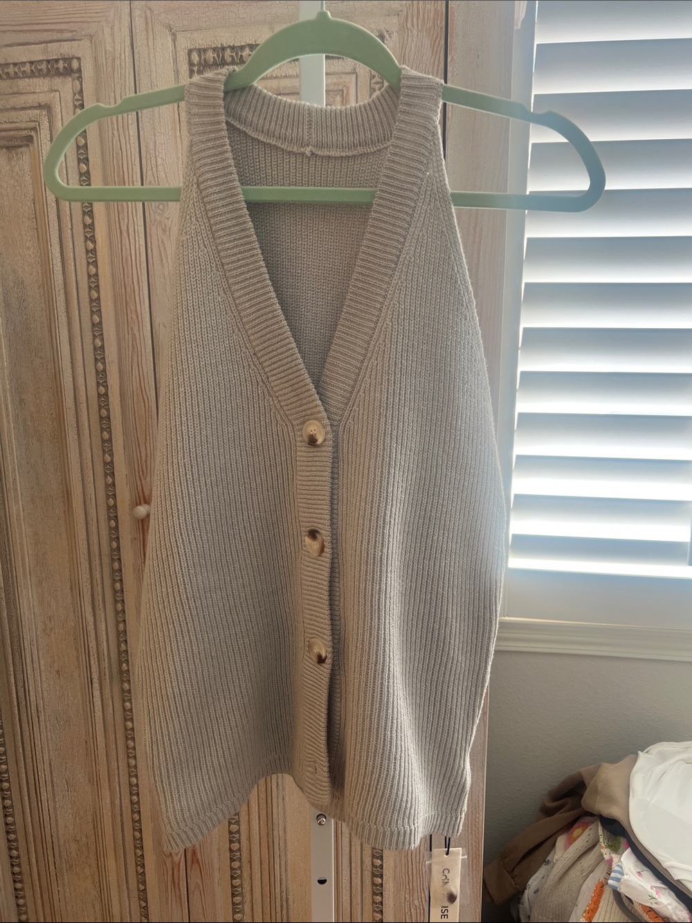 Commense Cream Button-Front Knit Vest